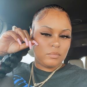 Meet your Posher, Jasmine